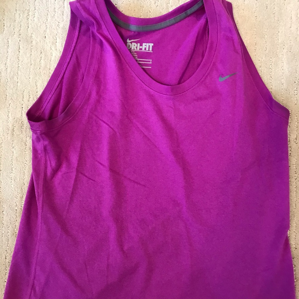 Nike tank